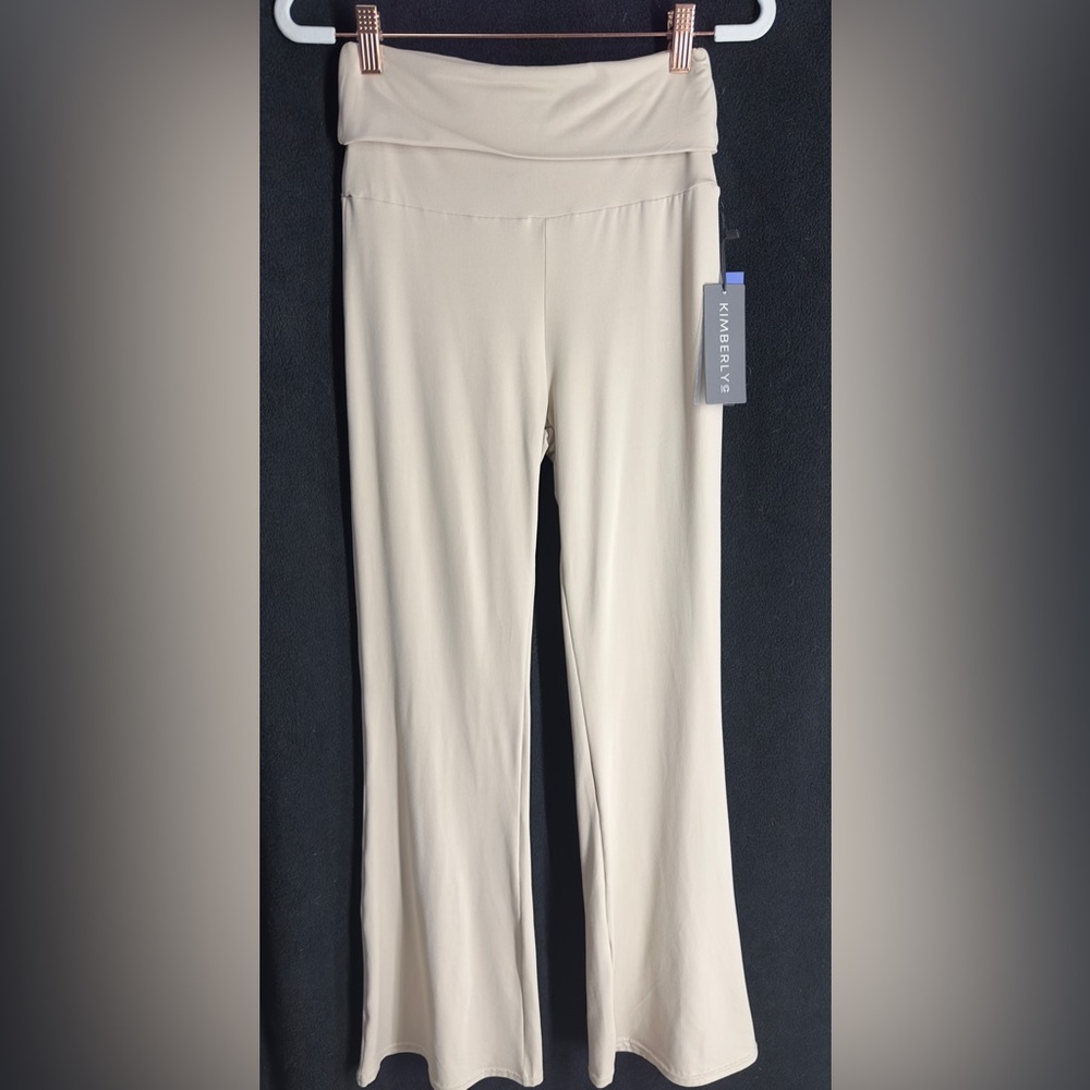 Cream fold over flared leggings - Picture 2 of 6